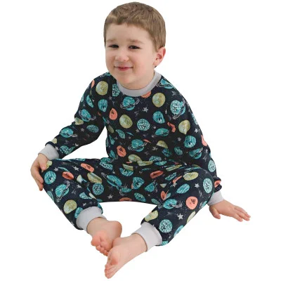 Dětské BIO pyžamo Vesmír vel. 92, 98, 104 a 110 od českého výrobce dětského oblečení ESITO.