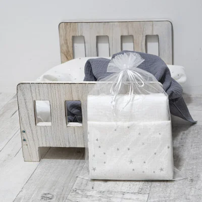 Mušelínové pleny Hvězdička bílá - bílá vyrobené z mimořádně jemné 100% bavlny. Dárkové balení od ESITO.