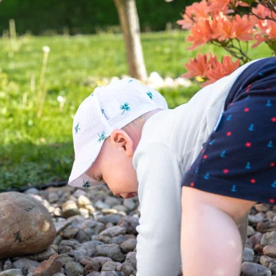 Dětská kšiltovka Mušelín trojlístek bílá 49 až 59 cm. 100% české hand made dětské oblečení od ESITO.