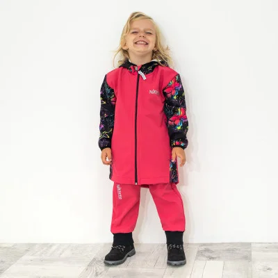 Sportovně elegantní dívčí softshellový kabát Motýl ve vel. 86 až 146. Originální český handmade od ESITO.