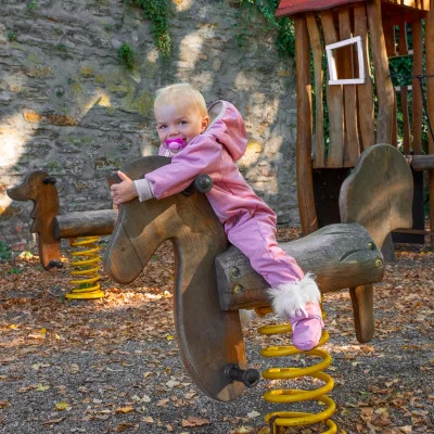 Rostoucí zimní softshellová kombinéza s beránkem vel. 56 - 98