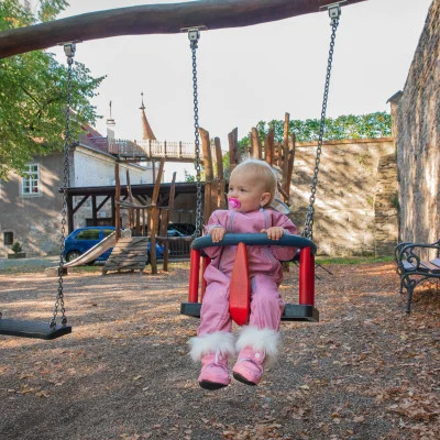 Rostoucí zimní softshellová kombinéza s beránkem vel. 56 - 98