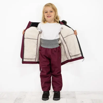 Dívčí zimní softshellový kabát s beránkem Fuchsie ve velikostech 86 až 146. Kvalitní české dětské oblečení od ESITO.