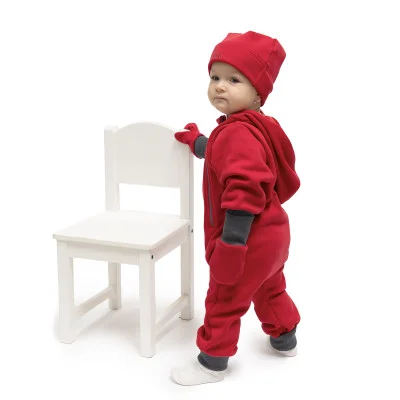 Teplákový overal rostoucí Warmkeeper Cerise red od českého výrobce Esito.