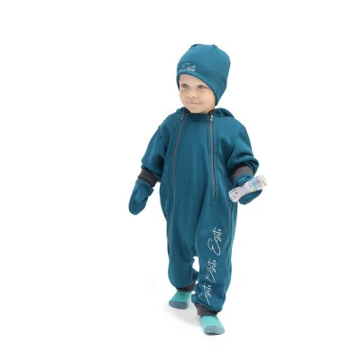 Teplákový overal rostoucí Warmkeeper Petrol ilustrační foto od českého výrobce Esito.