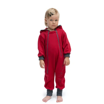 Teplákový overal rostoucí Warmkeeper Cerise red od českého výrobce Esito.