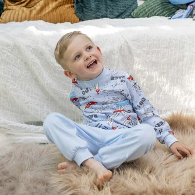 Chlapecké dětské pyžamo Race Blue od českého výrobce dětského oblečení ESITO.