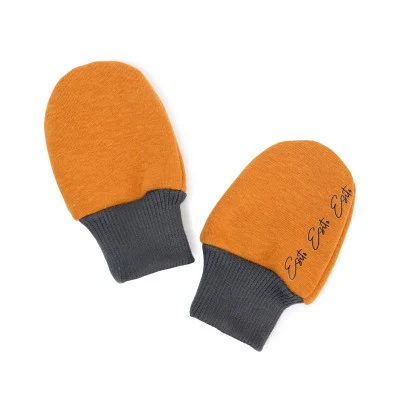 Kojenecké rukavice zateplené Warmkeeper Antique gold od českého výrobce Esito.