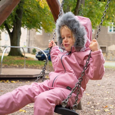 Dívčí zimní softshellový kabát s beránkem Antique pink ve velikostech 86 až 146. Poctivé české dětské oblečení od ESITO.