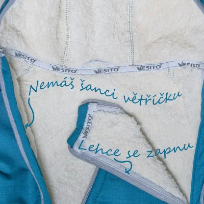 Rostoucí zimní softshellová kombinéza Lamb ilustrační foto od českého výrobce dětského oblečení Esito.