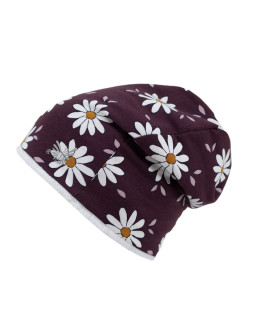 Zimní čepice spadená Daisy od českého výrobce dětského oblečení Esito.