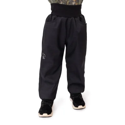 Dětské softshellové kalhoty s beránkem Black od českého výrobce dětského oblečení Esito.