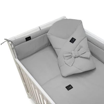 Luxusní mantinel mušelín do postýlky Dove grey od českého výrobce Esito.