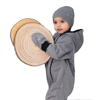 Rostoucí softshellová kombinéza s fleecem Šedý melír. Handmade od českého výrobce dětského oblečení ESITO.