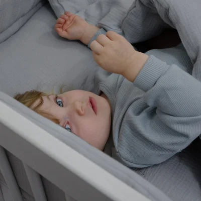 Luxusní dětské povlečení mušelín Dove grey live foto od českého výrobce Esito.