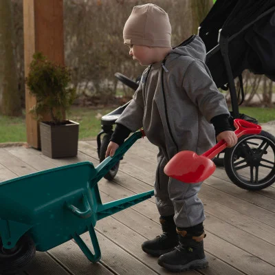 Rostoucí softshellová kombinéza s fleecem Šedý melír live foto. Handmade od českého výrobce dětského oblečení ESITO.