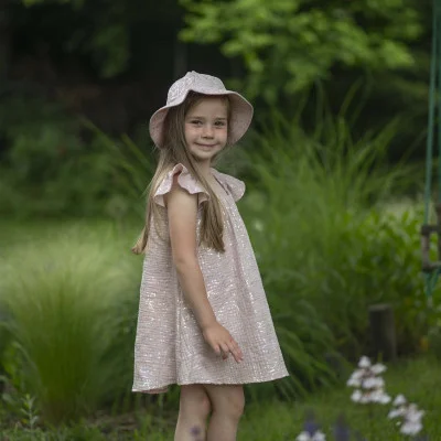 Dívčí mušelínové šaty Shiny heart live foto od českého výrobce Esito.