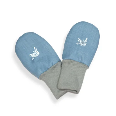 Zimní bazpalcové rukavice softshell s beránkem Sky blue od českého výrobce dětského oblečení Esito.