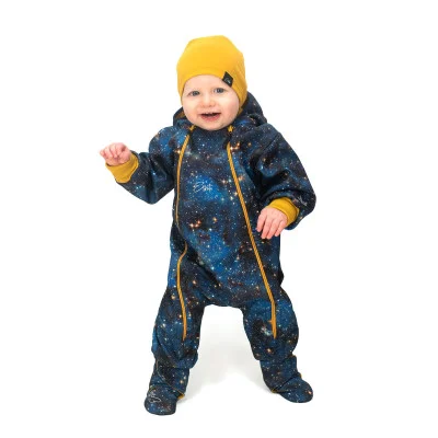 Rostoucí softshellová kombinéza s fleecem Galaxie od českého výrobce dětského oblečení Esito.