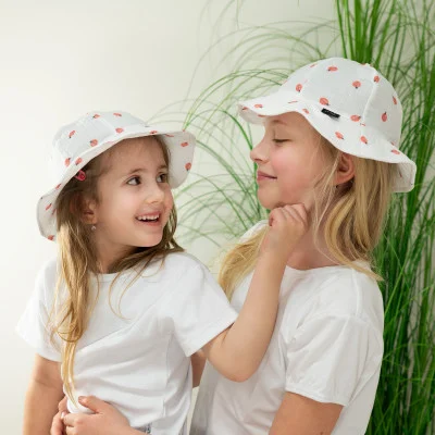 Dívčí klobouk mušelín Beruška live foto od českého výrobce oblečení Esito.