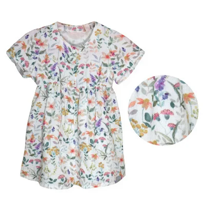 Mušelínové šaty Barunka Meadow od českého výrobce oblečení Esito.