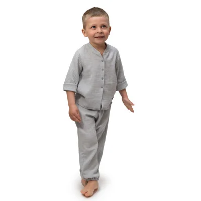 Dětské mušelínové kalhoty Luca Dove Grey live foto s náhledem na komplet s košilí od českého výrobce Esito.