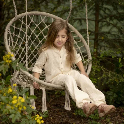 Dětská mušelínová košile Luca Cream live foto náhled na soupravu s kalhotami od českého výrobce Esito.