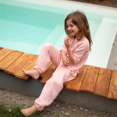 Dětské mušelínové kalhoty Luca Pink live foto náhled na soupravu s košilí od českého výrobce Esito.