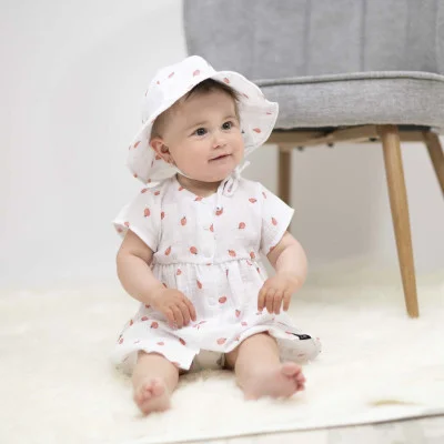 Mušelínové šaty Barunka Beruška live foto od českého výrobce Esito.