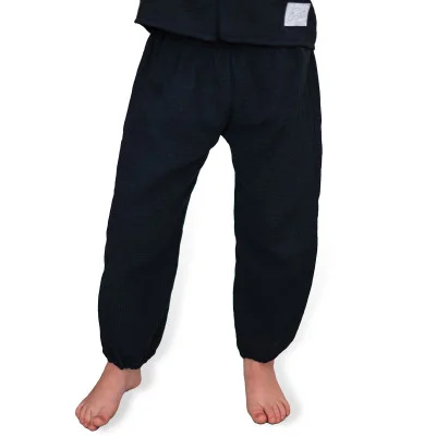 Dětské mušelínové kalhoty Luca Black od českého výrobce Esito.