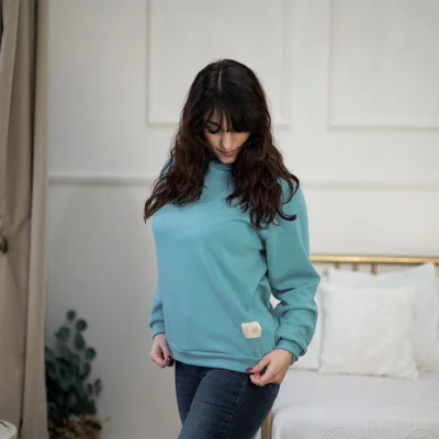 Dámská zateplená mikina Warmkeeper Teal live foto od českého výrobce oblečení Esito.