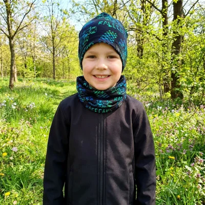 Jarní čepice Rainbow formule live foto od českého výrobce oblečení Esito.