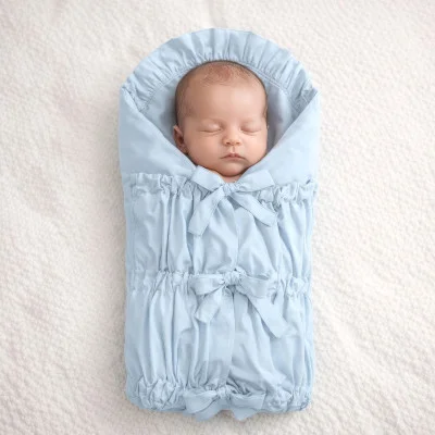 Klasická zavinovačka čtvercová Light blue od českého výrobce Esito.