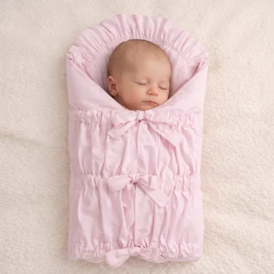 Klasická zavinovačka čtvercová Delicate pink od českého výrobce Esito.