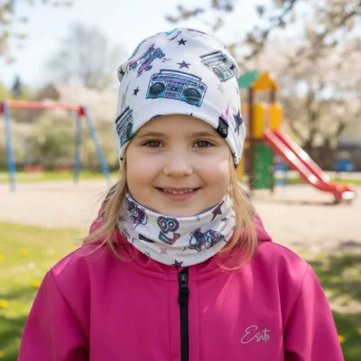 Jarní čepice Star skates live foto vhodná také jako podzimní čepice od českého výrobce oblečení Esito.