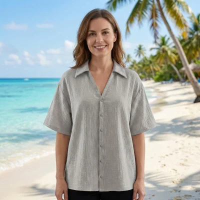 Dámská mušelínová košile Tereza Dove grey ilustrační live foto od českého výrobce módy pro děti a dospělé Esito.