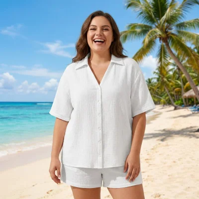 Dámská mušelínová košile Tereza White ilustrační live foto od českého výrobce módy pro děti a dospělé Esito.