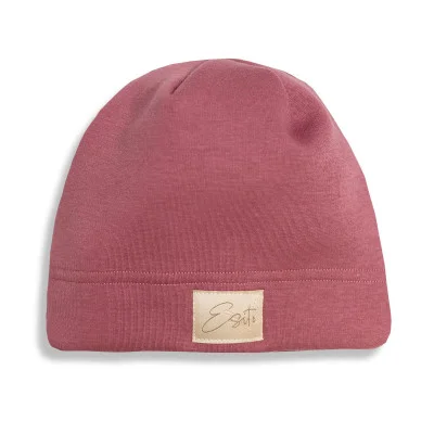 Zimní čepice Warmkeeper Ruby red od českého výrobce módy pro děti a dospělé.