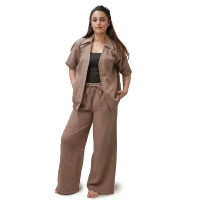 Dámská mušelínová košile Tereza Brown náhled na komplet s kalhotami Brown od českého výrobce módy pro děti a dospělé Esito.